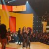 Anitta se apresenta no palco de programa comandado por Luciano Huck nesta terça-feira, dia 03 de dezembro de 2019