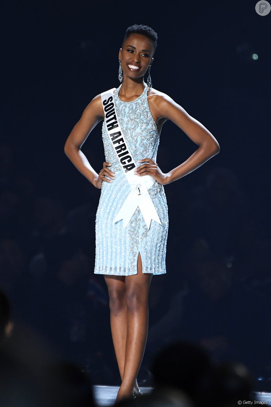 https://static1.purepeople.com.br/articles/3/28/28/23/@/3212239-miss-universo-miss-africa-do-sul-zozibi-950x0-3.jpg