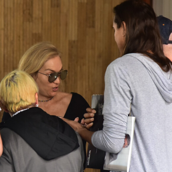 Angélica deve retomar a produção do seu novo programa na Globo em janeiro de 2020