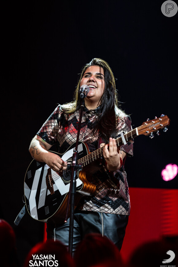 Fãs confundem voz de Yasmin Santos com a de um ícone da música sertaneja