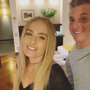 Luciano Huck exaltou beleza de Angélica em foto no Instagram