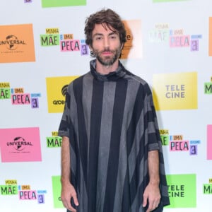 Rodrigo Pandolfo chama atenção por look estiloso em pré-estreia do filme 'Minha Mãe é Uma Peça 3'