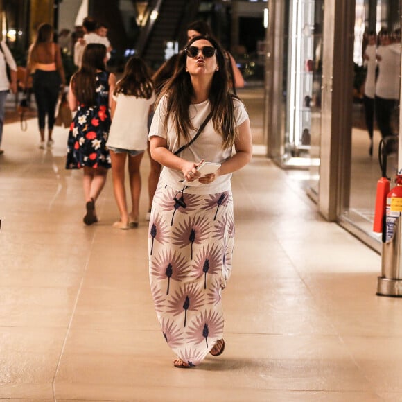 Tatá Werneck mandou beijos para a câmera