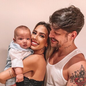 Gabi Brandt e Saulo Poncio são pais do pequeno Davi Márcio, de cinco meses
