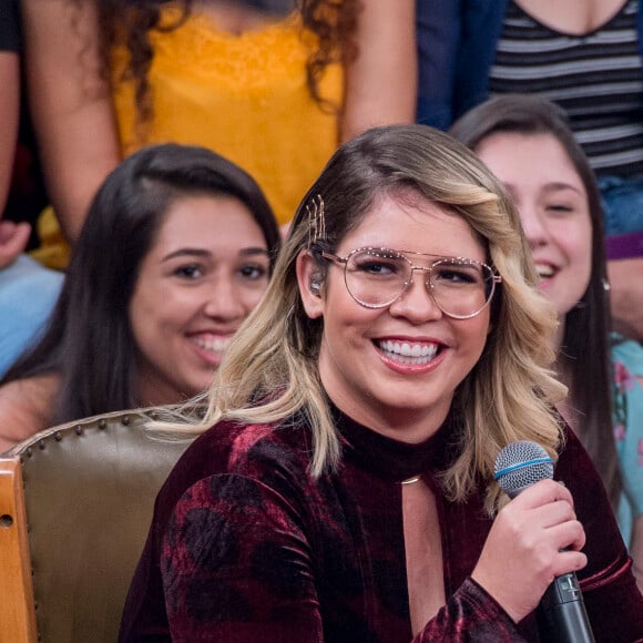 Marília Mendonça se divertiu ao ver um engano da amiga em sua lista de presentes