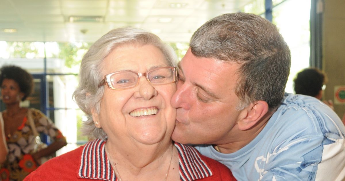 Famosos lamentam morte de Hilda Rebello, mãe de Fernando, aos 95 anos 'Encontrar o filho