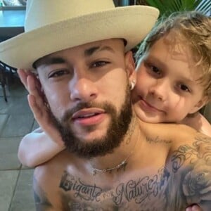 A Bahia também foi o destino de final de ano escolhido por Neymar, mas o atleta está em Barra Grande com o filho, Davi Lucca