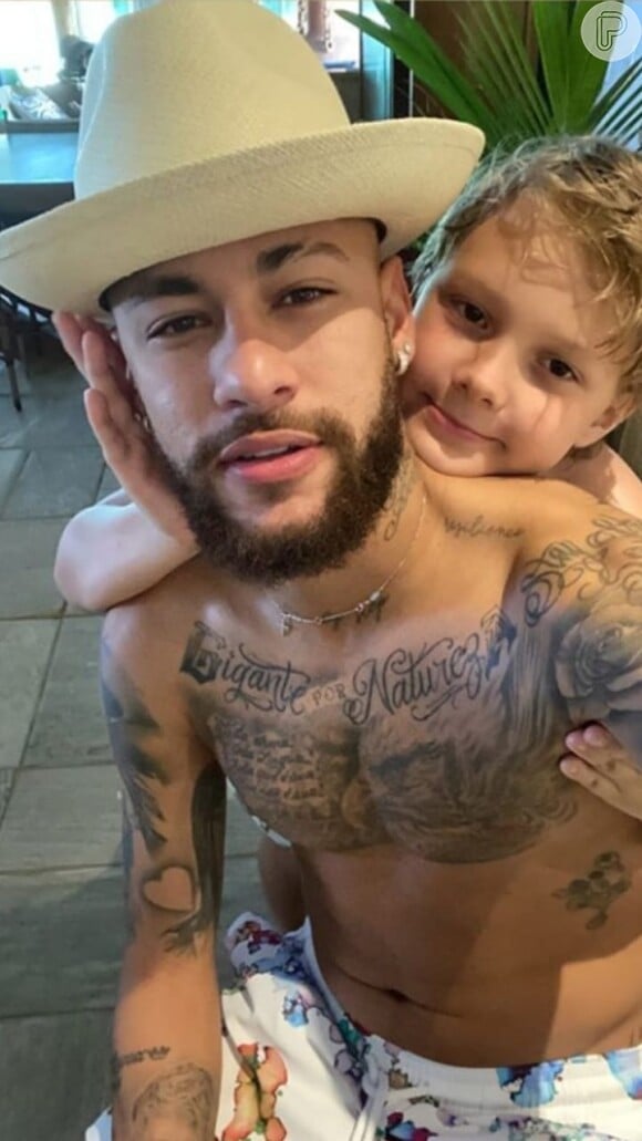 A Bahia também foi o destino de final de ano escolhido por Neymar, mas o atleta está em Barra Grande com o filho, Davi Lucca