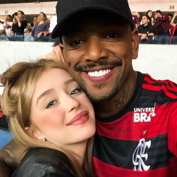 Nego do Borel e Duda Reis iam se casar; cantor pediu atriz em casamento em agosto