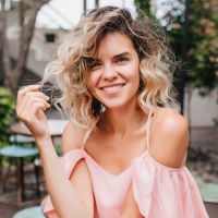 5 dicas básicas e poderosas para evitar cabelos ressecados no verão