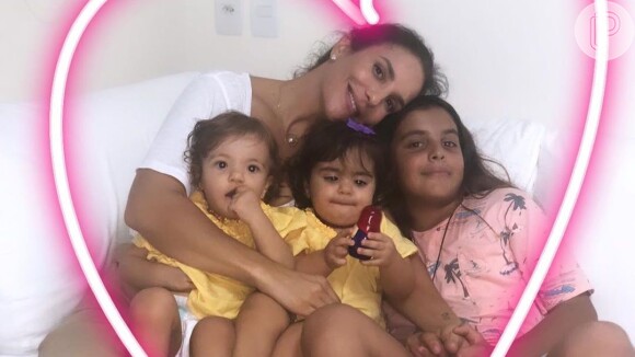 Filhas de Ivete Sangalo, Marina e Helena combinaram tênis e fizeram a mãe se derreter: 'Meus mundos apertados num abraço. Te amos filhas'