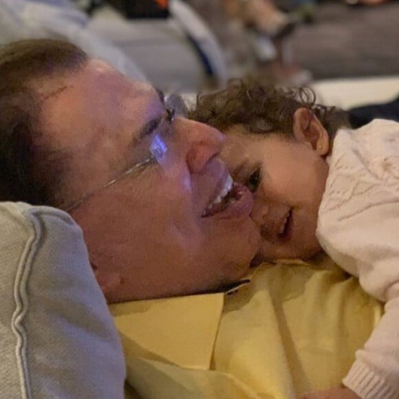 Silvio Santos é avô de 13 netos, entre eles Jane, filha de Patricia Abravanel