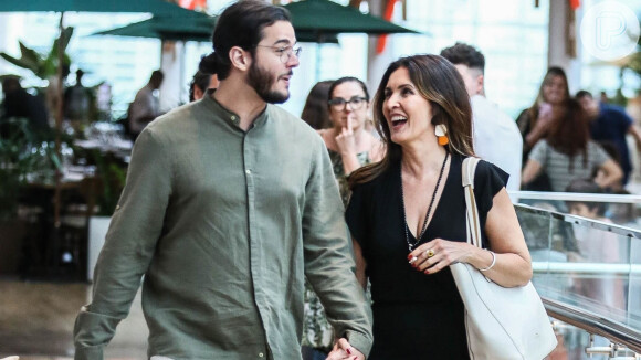 Fátima Bernardes e Túlio Gadêlha passearam juntos por um shopping do Rio de Janeiro neste sábado, 18 de janeiro de 2020