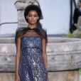 Desfile Chanel de alta-costura: estampa com inspiração de vitrais é tendência