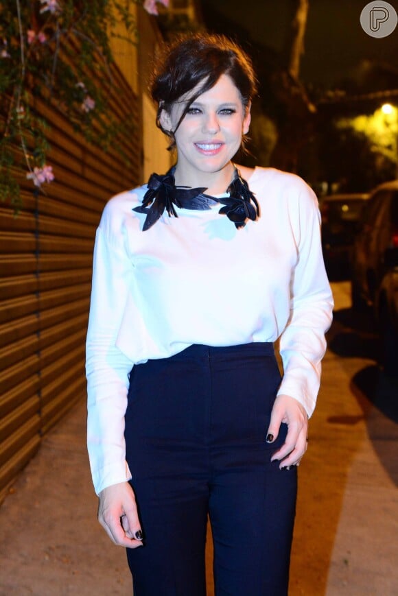 Bárbara Paz dispensou dublê para viver uma suicida em três episódios da série 'Dupla Identidade'