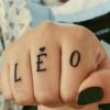 Marília Mendonça tatuou o nome do primeiro filho nos dedos da mão