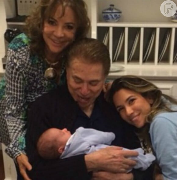 Silvio Santos e Iris Abravanel estão babando pelo neto