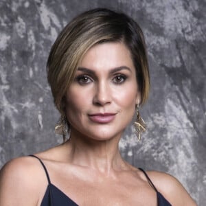 Nos próximos capítulos da novela 'Salve-se Quem Puder', Helena (Flávia Alessandra) se revolta a ver Luna (Juliana Paiva) trabalhando em seu restaurante e fica furiosa quando a jovem pergunta se ela é mãe de Téo (Felipe Simas): 'Que te interessa se ele é meu filho? Você não cansa de ser enxerida?'