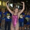 Carnaval metalizado! Rainha da Tuiuti, Lívia Andrade usa body cavado em ensaio nesta quinta-feira, dia 13 de fevereiro de 2020