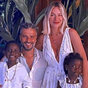 Giovanna Ewbank e Bruno Gagliasso levam os filhos em musical infantil neste domingo, dia 16 de fevereiro de 2020