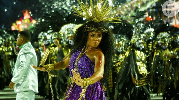 Carnaval 2020: rainha de bateria da Mangueira, Evelyn Bastos surgiu fantasiada como uma versão feminina de Cristo. 'Não é um Jesus que samba'
