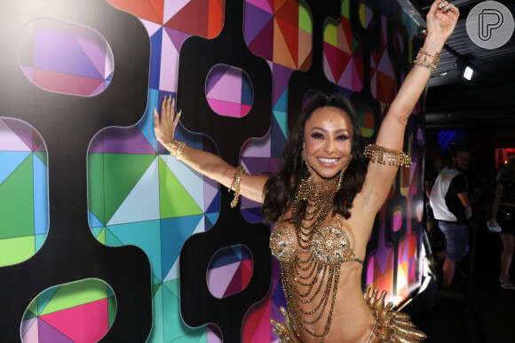 Sabrina Sato usa fantasia inspirada em Josephine Baker para curtir carnaval em camarote do Rio de Janeiro, em 23 de fevereiro de 2020.