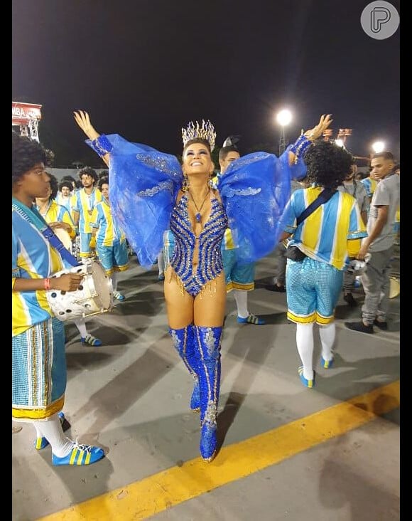 A ex-Panicat Tânia Oliveira estreou neste carnaval como Madrinha de Bateria da Escola de Samba Acadêmicos do Tucuruvi, do Grupo de Acesso do Carnaval Paulistano