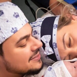 Filho do sertanejo Cristiano e Paula Vaccari nasceu no dia 27 de fevereiro de 2020