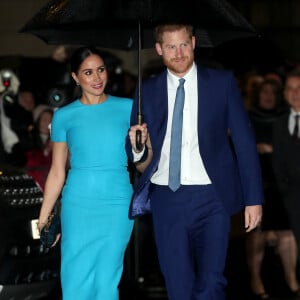 Meghan Markle e Príncipe Harry demonstraram sintonia em looks