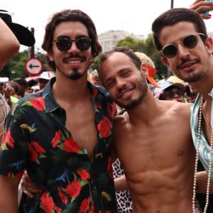 Novo affair de Anitta, Gabriel David foi ao bloco da cantora no Carnaval