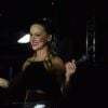 Claudia Leitte deu um show de sensualidade no palco do Terminal Náutico de Salvador na noite de sábado, 25 de outubro de 2014. Na plateia, o filho caçula da cantora, Rafael, curtiu a apresentação da mamãe famosa