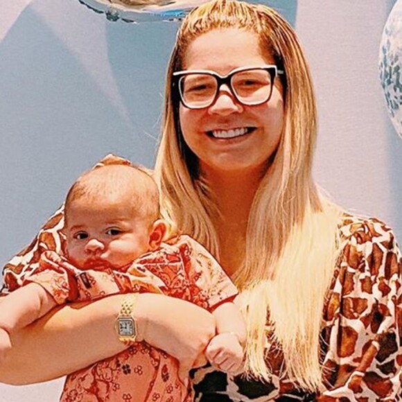 Filho de Marília Mendonça encanta ao assistir show de Luan Santana