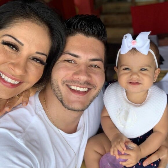 Mayra Cardi e Arthur Aguiar anunciaram fim do casamento em maio de 2020