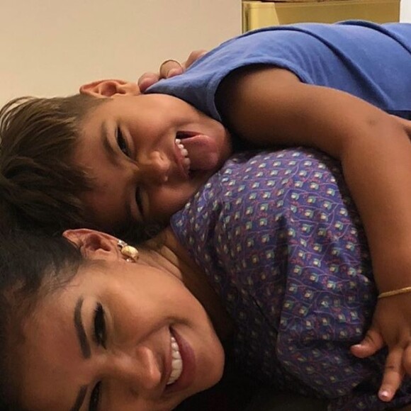 Simone é casada com Kaká Diniz, com quem tem um filho de 5 anos