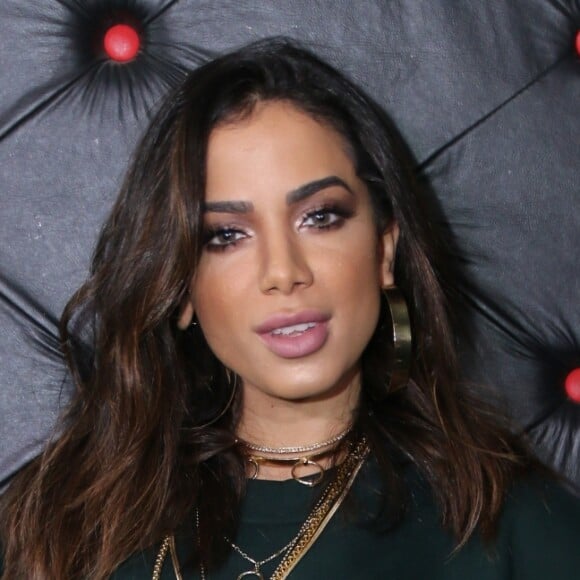 Anitta arrecadou 300 mil doações em live