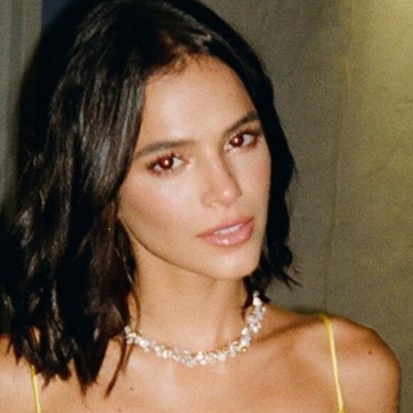 Bruna Marquezine destaca desejo de mudar o cabelo e gera dúvida em Maisa Silva