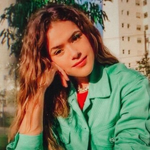 Bruna Marquezine gera dúvida em Maisa Silva sobre transição capilar