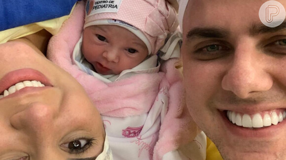 Zé Neto é pai de novo! Nasce Angelina, 2ª filha do cantor e Natália Toscano nesta terça-feira, dia 19 de maio de 2020