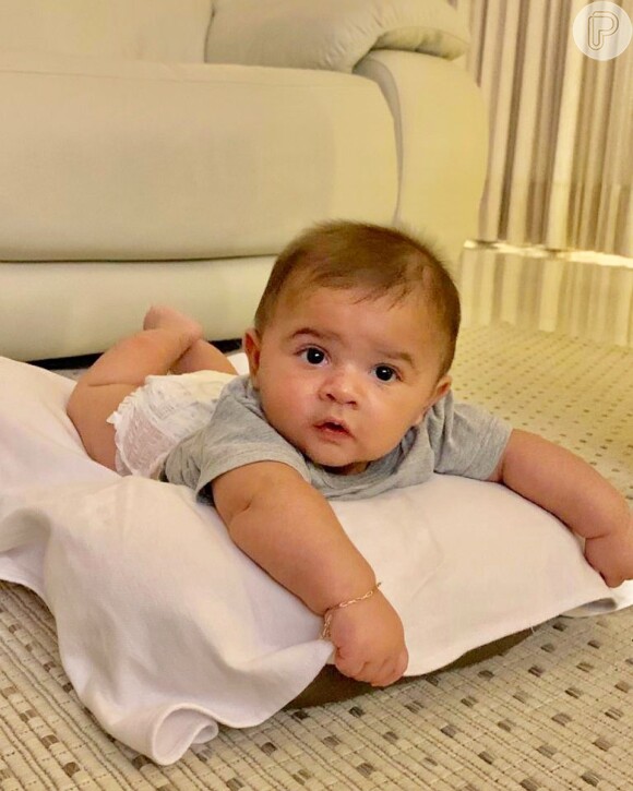 Léo, filho de Marília Mendonça e Murilo Huff, está com 5 meses