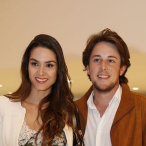 Fernanda Machado está morando nos Estados Unidos com o marido, Robert Riskin