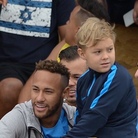 Filho de Neymar deu 'bronca' no pai após ouvir palavrão do jogador