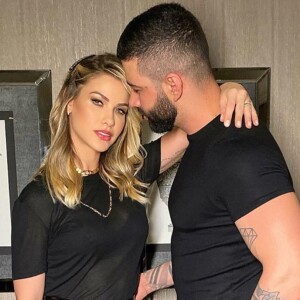 Veja fotos de Gusttavo Lima e Andressa Suita em mansão para campanha de Dia dos Namorados