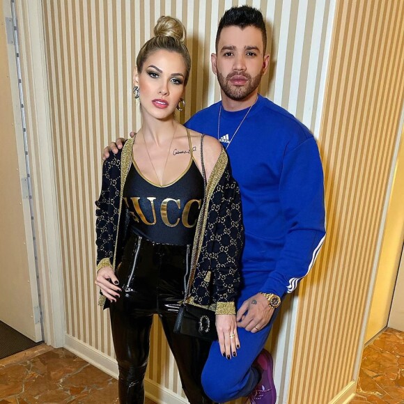 Gusttavo Lima e Andressa Suita exibem fotos para Dia dos Namorados