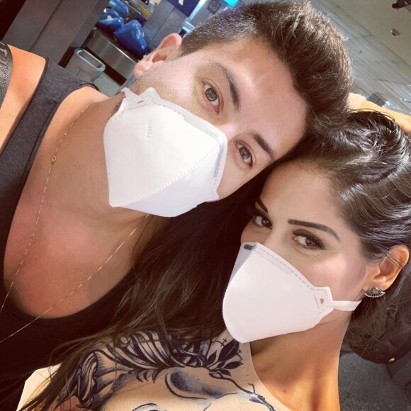 Mayra Cardi afirmou que pretendia morar na mesma casa que Arthur Aguiar até o fim da quarentena