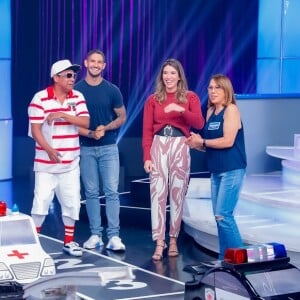 Alexandre Pato já fez surpresa para a mulher, Rebeca Abravanel, no palco