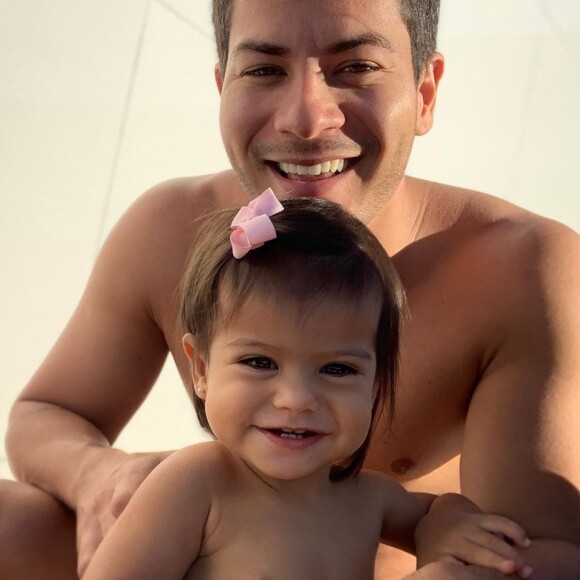 Mayra Cardi afirmou que só quer que Arthur Aguiar seja um bom pai para Sophia