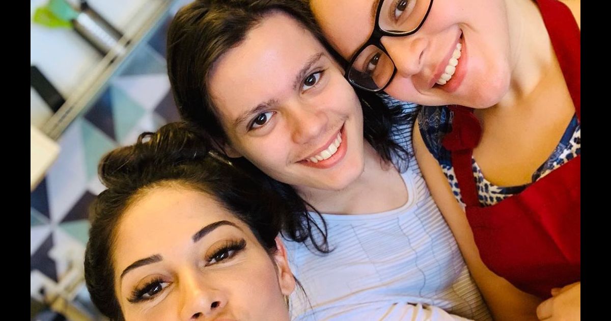 Mayra Cardi Publica Foto Com Filho E A Namorada Dele Anna