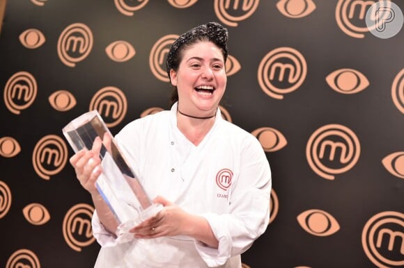 Izabel Alvares venceu 2ª temporada do 'MasterChef' e criou livro de receitas de como preparar receitas low carb
