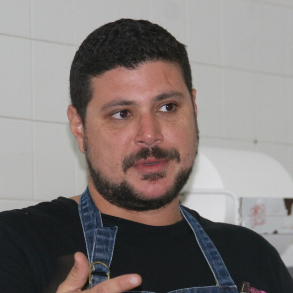 Vice-campeã da 2ª temporada, o cozinheiro Raul participará de lives na 7ª temporada