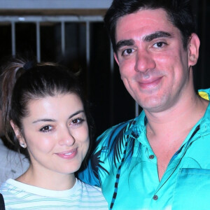 Grávida, mulher de Marcelo Adnet, Patricia Cardoso exibiu a barriguinha